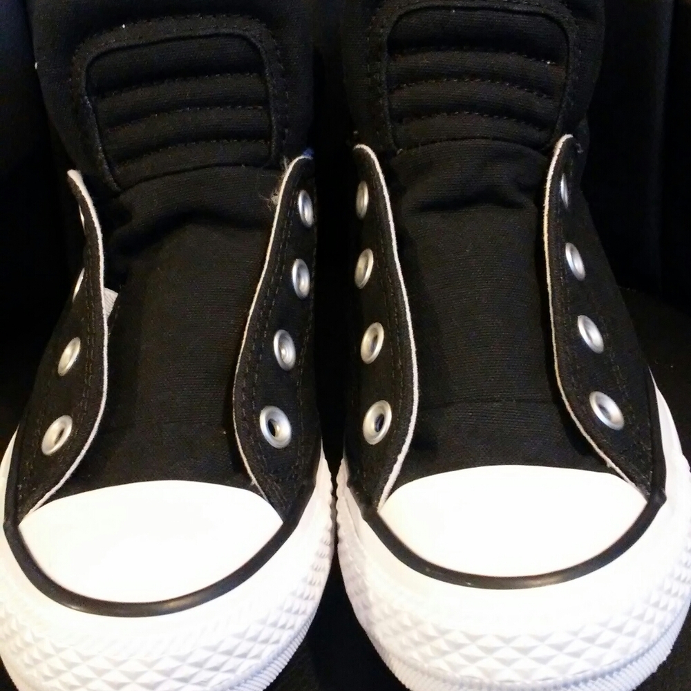 •Black Hightop Converse